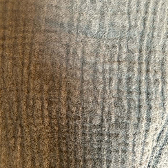 Linen Blouse - Picture 3 of 4